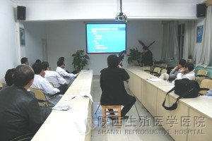 加強學術交流，提高醫療質量